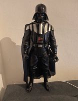 Darth Vader Figur von Star Wars 30cm Festpreis 20€ Düsseldorf - Holthausen Vorschau