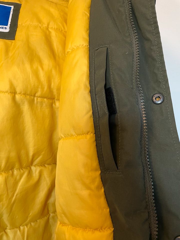 Neuwertig: Winterjacke von Jack&Jones gr. 164 in Berlin