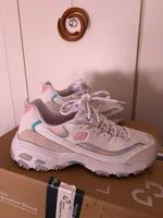schöne Skechers Schuhe  Air-Cooled Memory Foam Berlin - Steglitz Vorschau