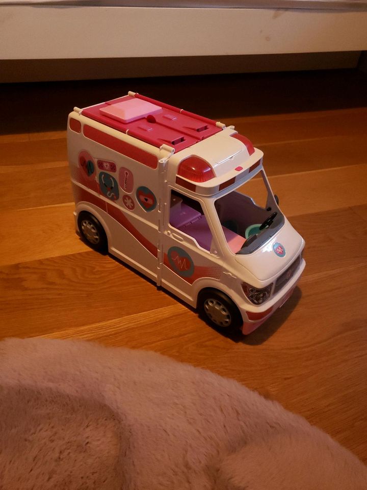 Barbie Haus / Krankenwagen in Erfurt