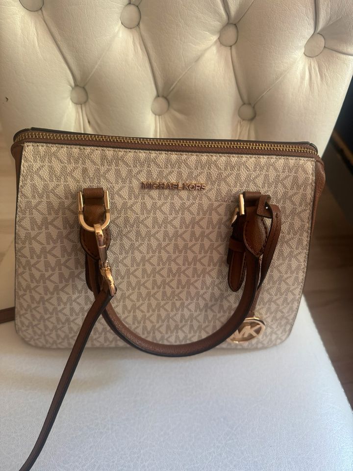 Originale Michael Kors Handtasche HEUTE SCHÖNES ARMBAND DAZU in Berlin