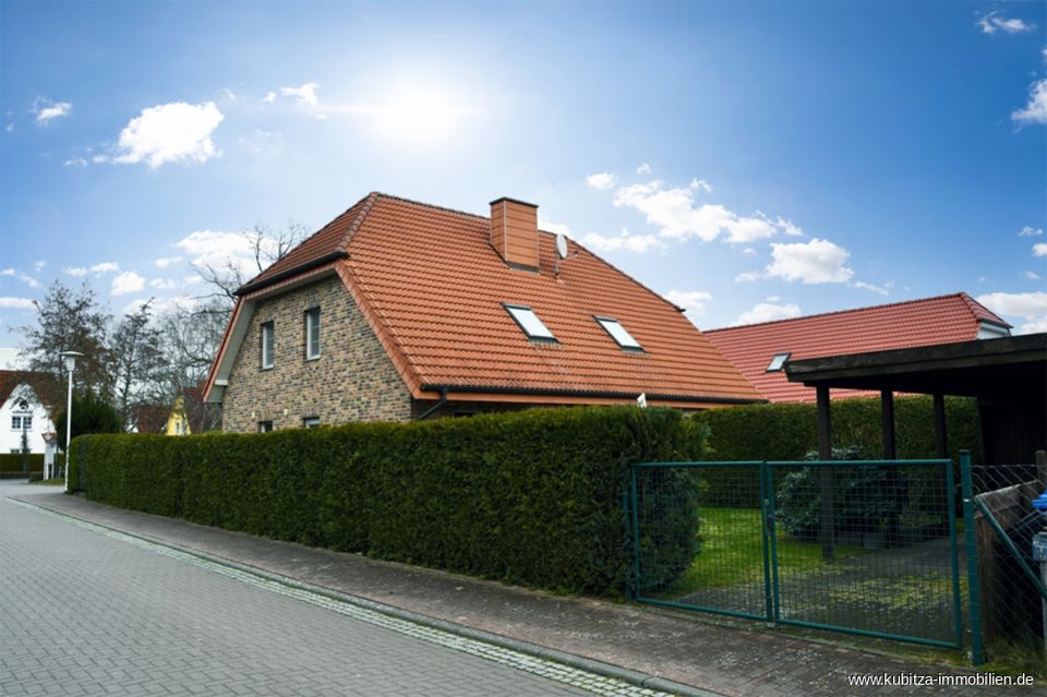 Zingst, Doppelhaushälfte Nähe Stadtkern u. Hafen, 4,5 Raum mit Garten inkl.  Carport! in Zingst