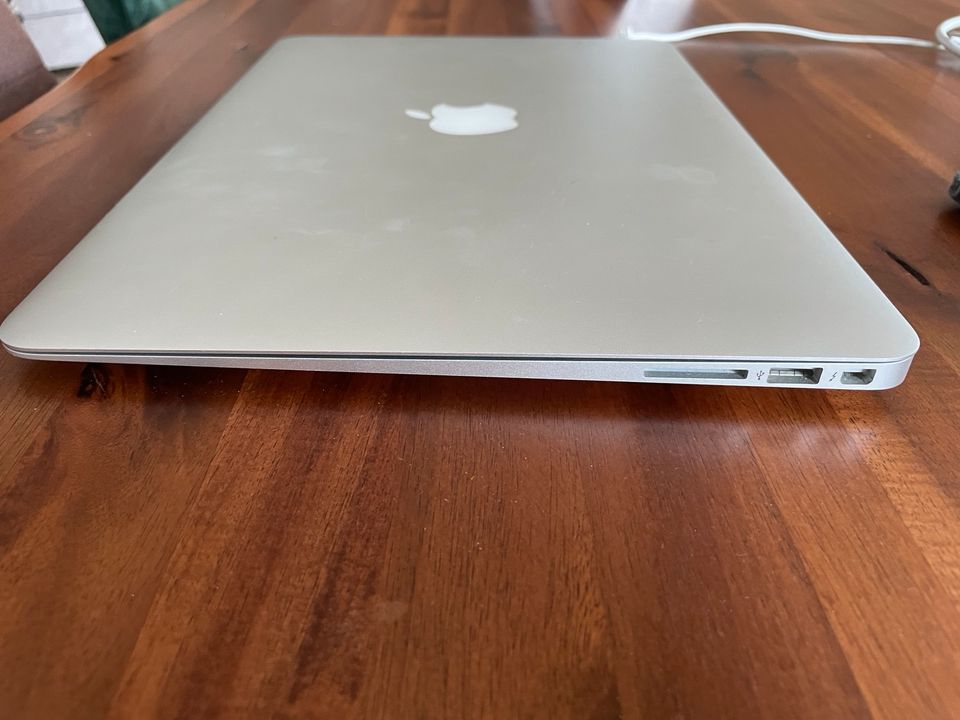 Apple MacBook Air 2014 13“ in Weinböhla