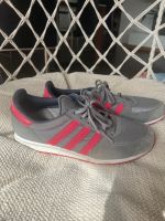 Adidas Sneaker grau/rosa US10 Nordrhein-Westfalen - Borken Vorschau