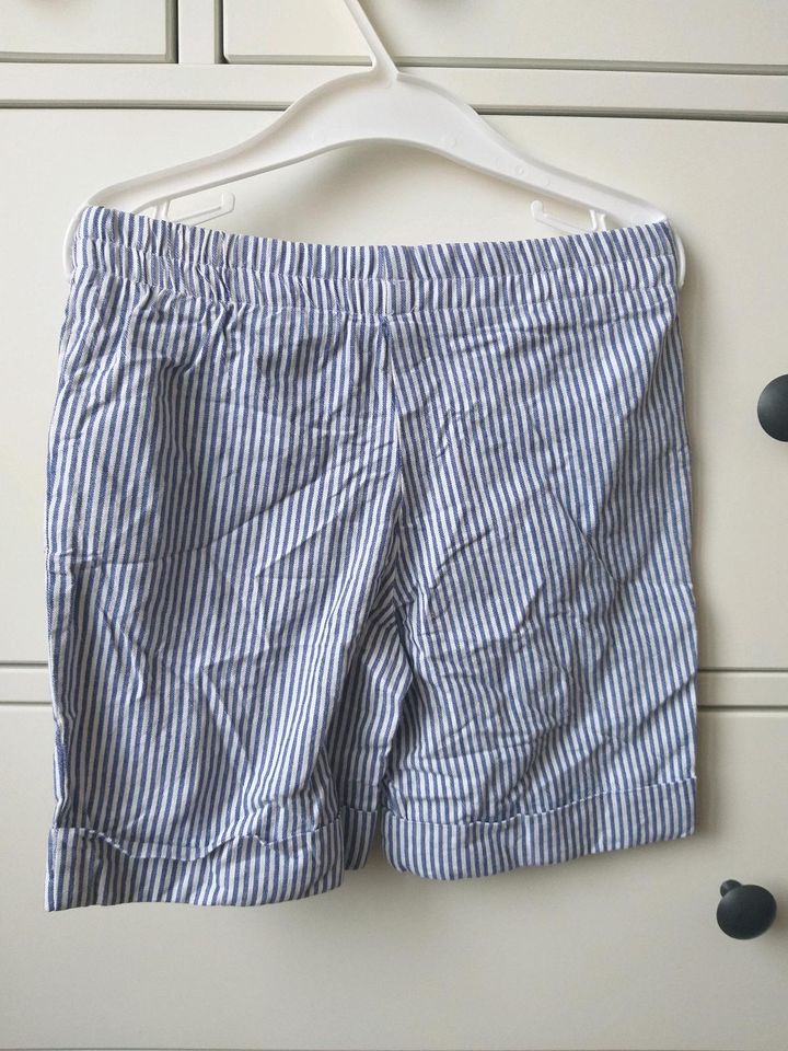 Gr 98 true Vintage Shorts Maritim gestreift kurze Hose 80er Jahre in Aachen