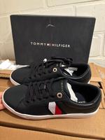 Tommy Hilfiger Sneaker Gr.38 nagelneu Bremen-Mitte - Bahnhofsvorstadt  Vorschau