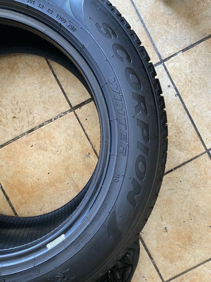 235/60R/18 103H Pirelli Scorpion Winter MO Winterreifen in Aschaffenburg