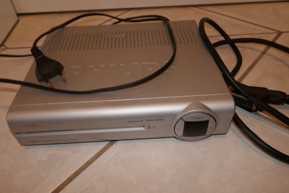 Philips DSR 2011 Digital Sat Receiver in Wangerland