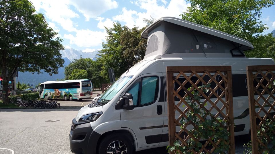 Wohnmobil Hymer Free 602 Aufstelldach Rückfahrkamera in Berlin