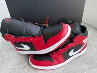 Nike Air Jordan 1 Mid Gym Red Black White NEU EU 43 US 9,5 Baden-Württemberg - Radolfzell am Bodensee Vorschau