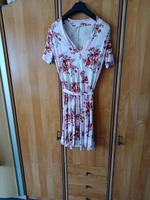 Sommerkleid in Größe M Nordrhein-Westfalen - Menden Vorschau