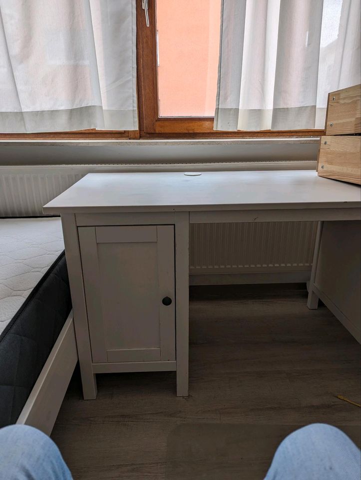 Verkaufe gebrauchten Schreibtisch in Mannheim