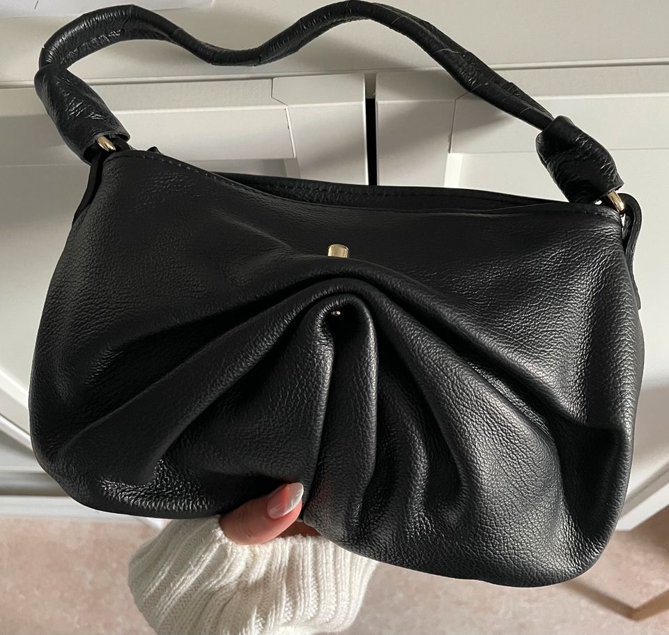 Roberta M Tasche Shoulder Bag Handtasche Nero Baddie Designer in Annaburg