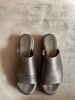 Sandalen Pantoletten Sommerschuhe Tamaris Größe 39 Leder Bayern - Finsing Vorschau