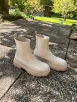 Boots Stiefel Stiefeletten beige 37 New Yorker Niedersachsen - Duingen Vorschau