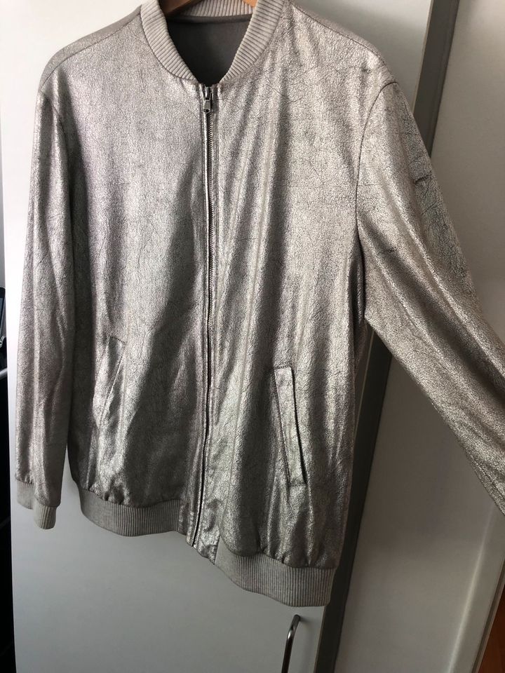 Bomberjacke Gr. 38/40 Silber beschichtet Alcantara Leder in Düsseldorf