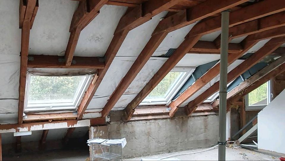 7 Velux Dachflächenfenster inkl. Solar-Rollladen bzw. E-Rollladen in Hamm