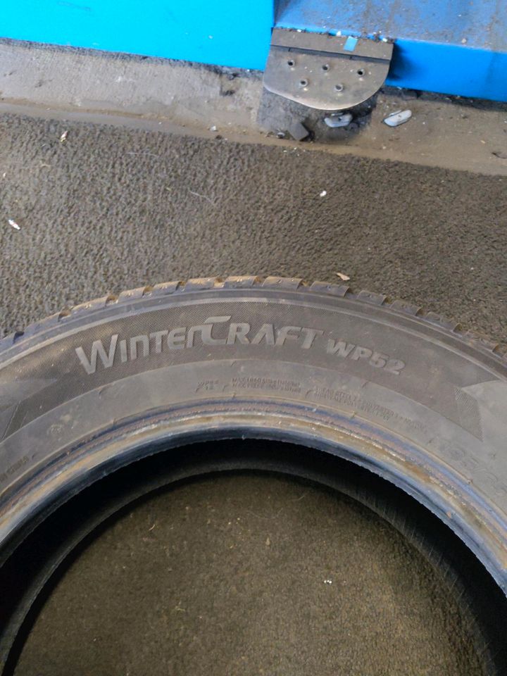 REIFEN 195/65 R15 DOT 30/23 kumho in Waldbröl