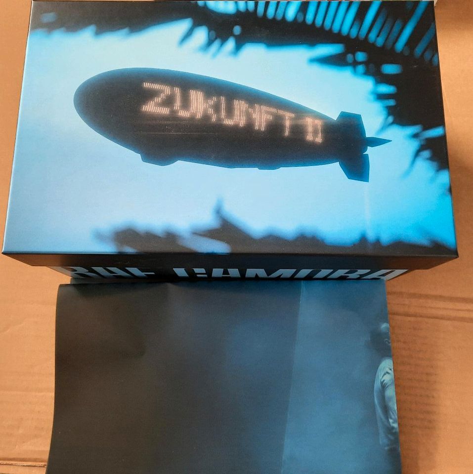 Zukunft Album Box Raf Camora+Jacke in Am Großen Bruch