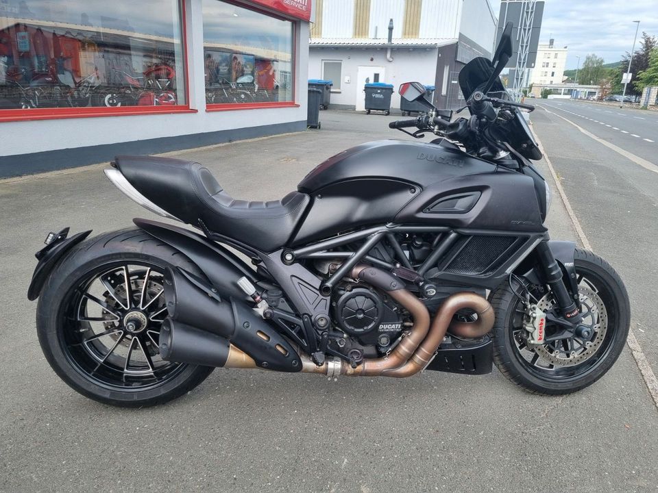 Ducati Diavel Carbon in Bayreuth