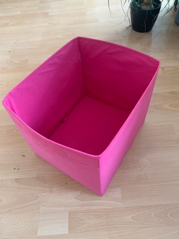 Ikea Kallax Einsatz, pinke Box in Hannover
