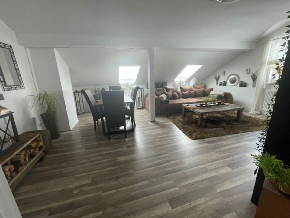 Großzügige zentralgelegene 140qm-Wohnung in Sulzthal zu vermieten in Sulzthal