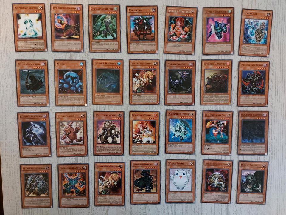 246 originale Yu-Gi-Oh Karten aus 1996. in Wallersdorf