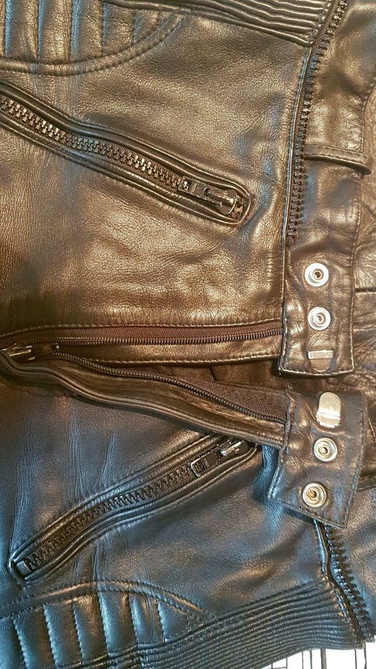 Motorrad Lederhose Top zustand gr.40 in Hamburg