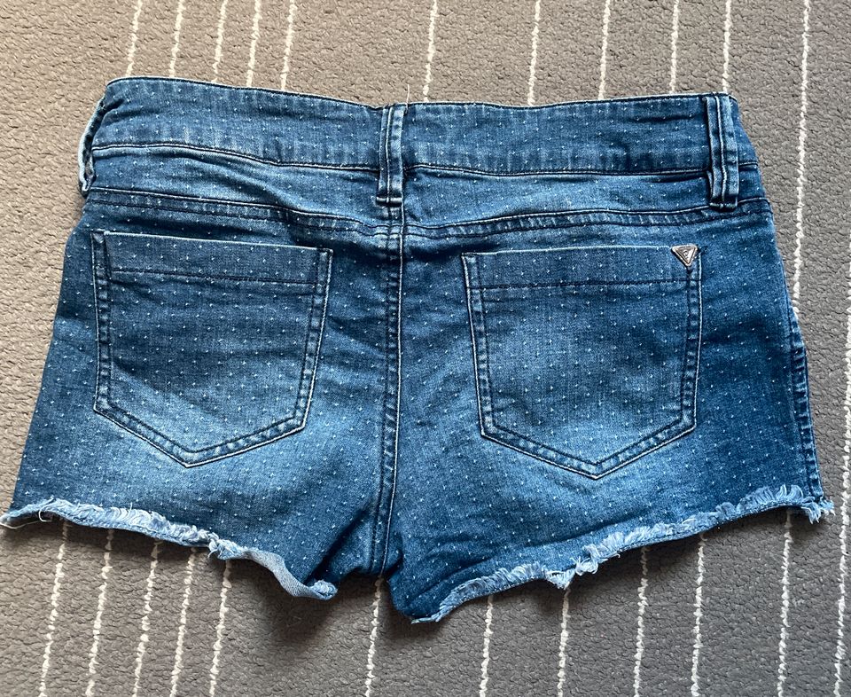 Guess Jeans Shorts Gr. 27 XS S Hot Pants Sommer Jeansshorts in München