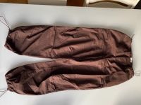 TOP! Coole braune Hose, Stradivarius, Gr. XS Neuhausen-Nymphenburg - Neuhausen Vorschau