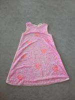 AUS 1. HAND - H&M Kleid Pailletten rosa Herzchen Gr. 134 Bayern - Neukirchen vorm Wald Vorschau