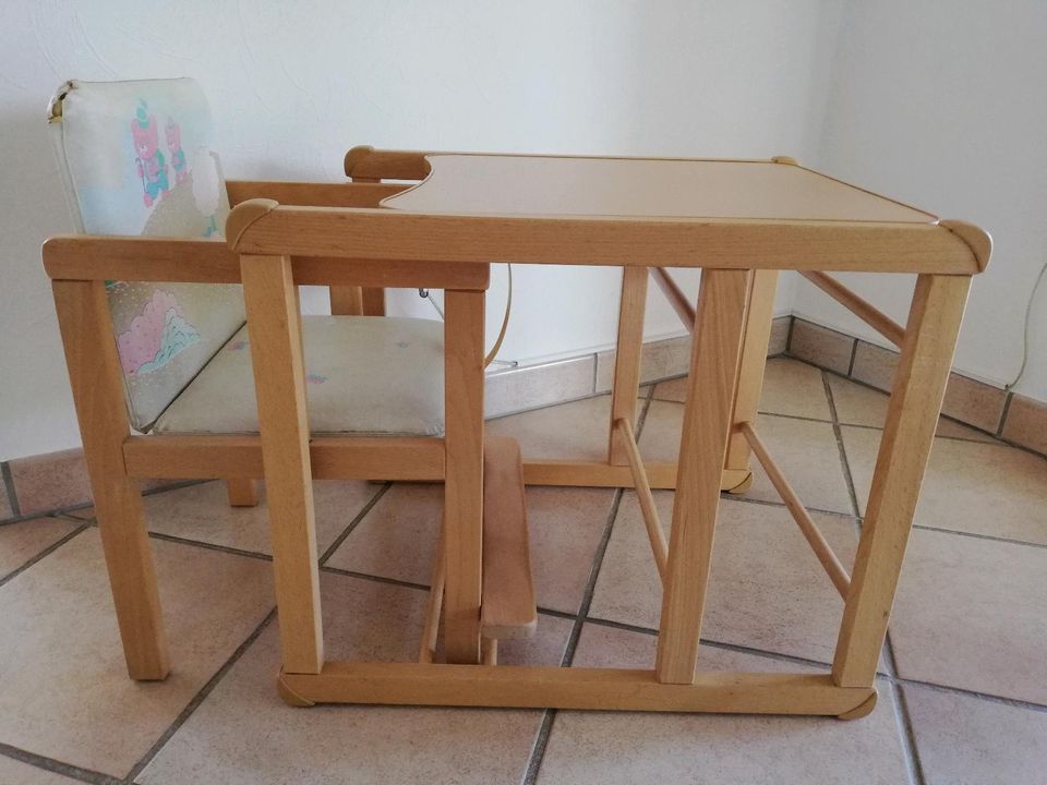 Kombi Hochstuhl HERLAG + Sitzverkleinerer  Holz Tisch und Stuhl in Weiskirchen