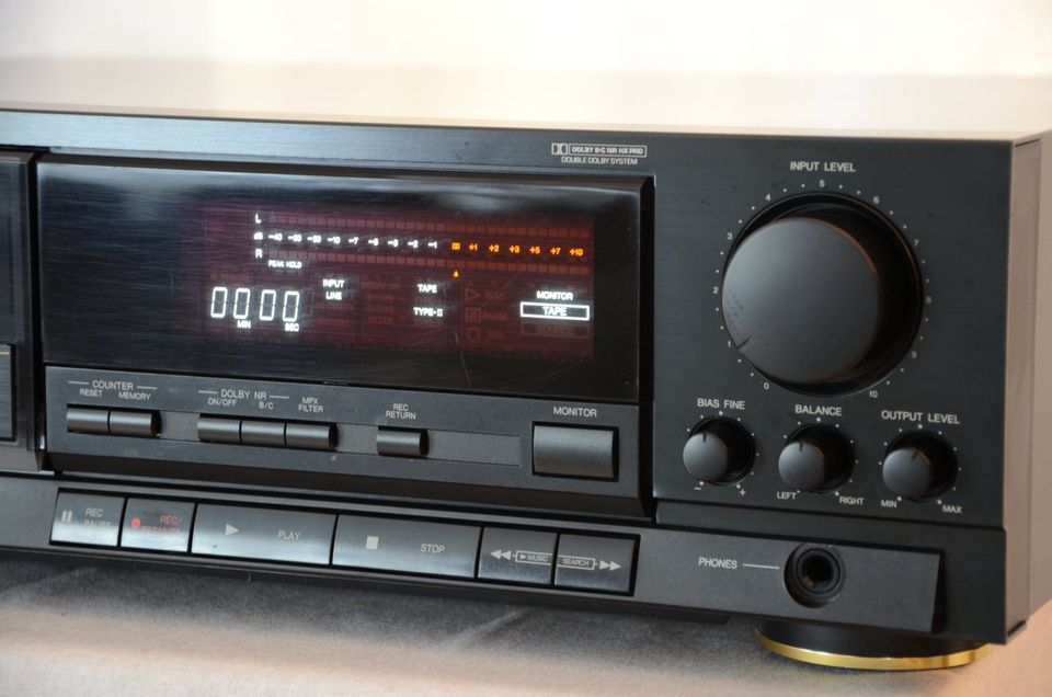 Denon DRM-700A Kassettendeck Schwarz in Glottertal