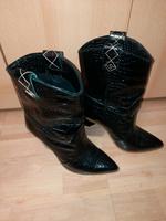 Fendi Cowboy Stiefel  gr 42 Nichtraucherhaushalt Friedrichshain-Kreuzberg - Friedrichshain Vorschau