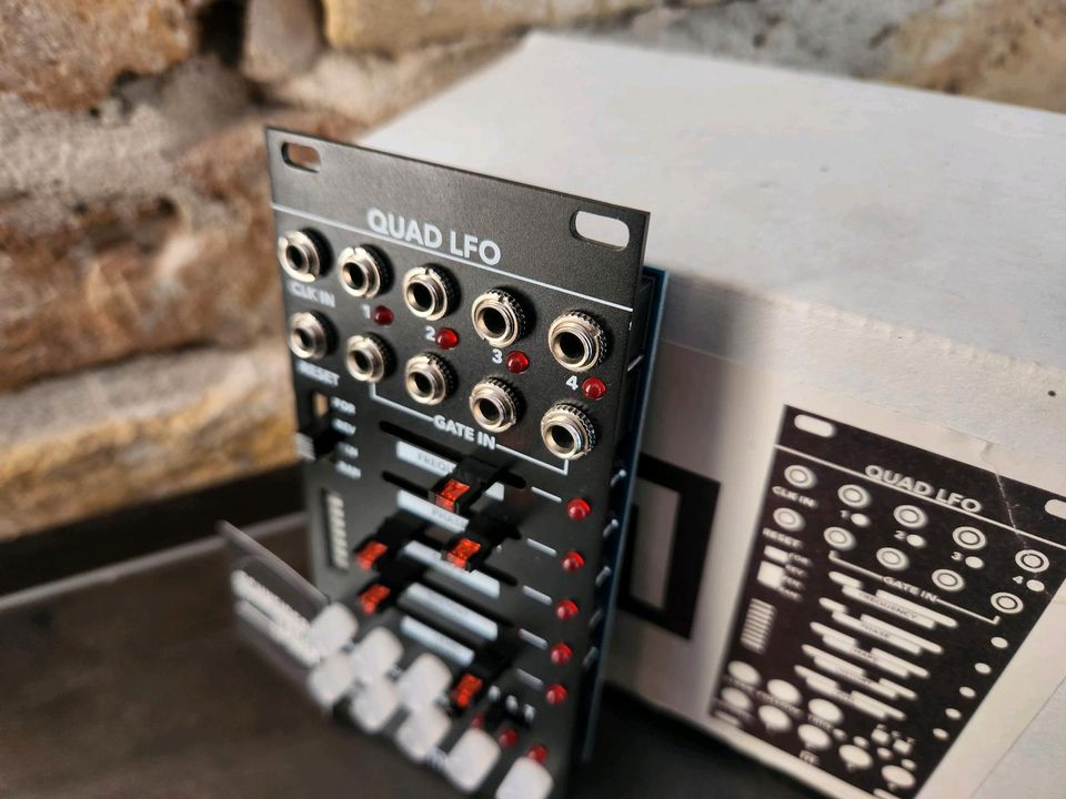 Malekko - Quad LFO (Black, B-Stock) Eurorack Modul in Berlin