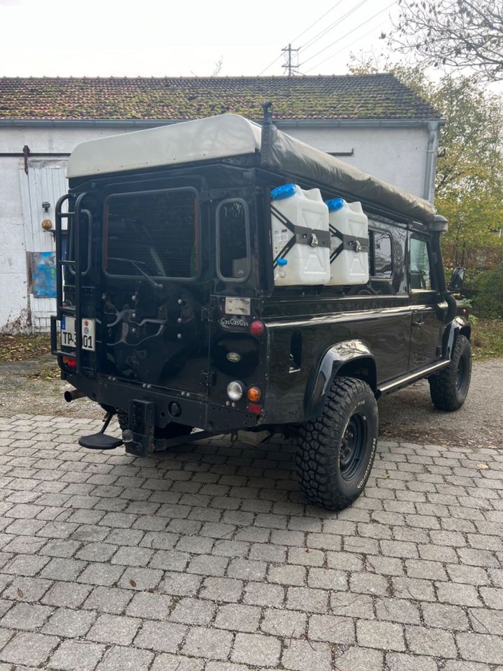 Land Rover Defender 110 Td5 HT EXPEDITIONSFAHRZEUG CAMPER in München