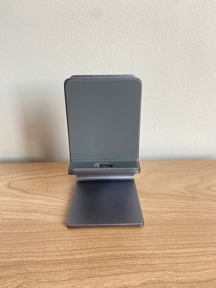 Phone Stand in Leipzig