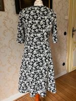 Kleid Blumen- Rankenmotiv Saarland - Homburg Vorschau