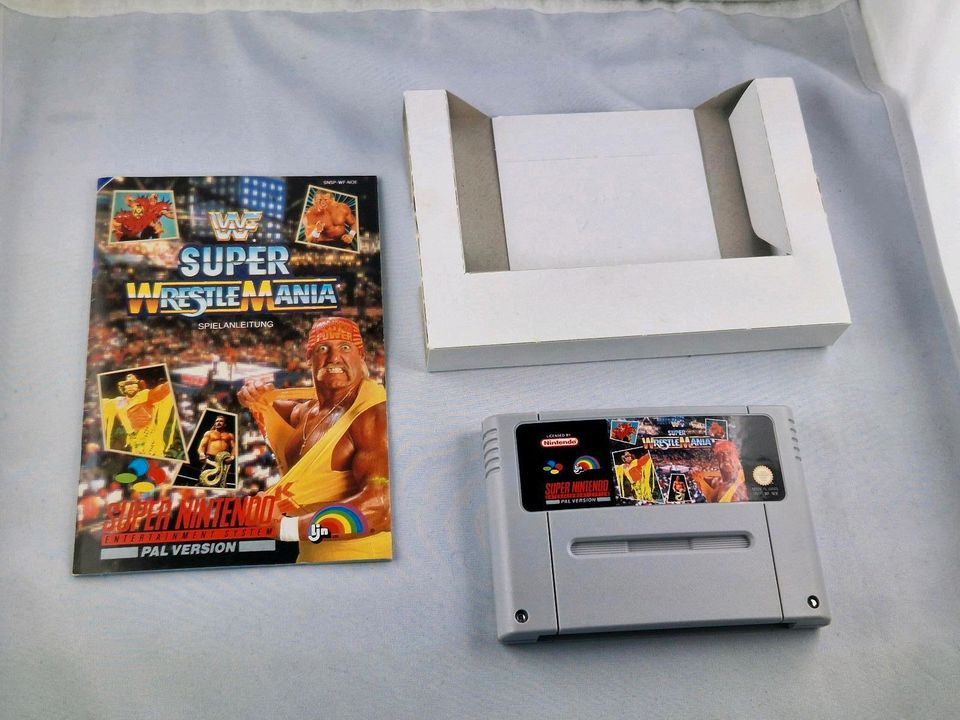 Neuwertig SNES Super Nintendo Spiel Super Wrestlemania mit Inlay in Villingen-Schwenningen