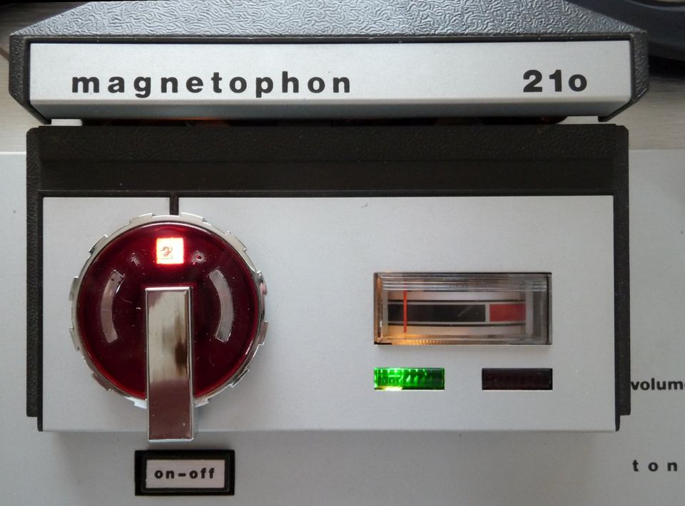 Tonbandgerät Telefunken Magnetophon 210, Mikro TD21, funktioniert in Melle