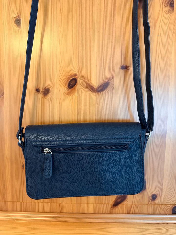 Gerry Weber Handtasche in blau aus Kunstleder in Schortens