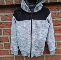 SWEATJACKE GRÖßE 134 Niedersachsen - Alfhausen Vorschau