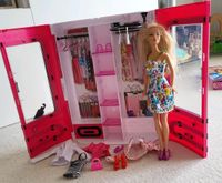 Barbie Kleiderschrank mit Zubehör Thüringen - Erfurt Vorschau