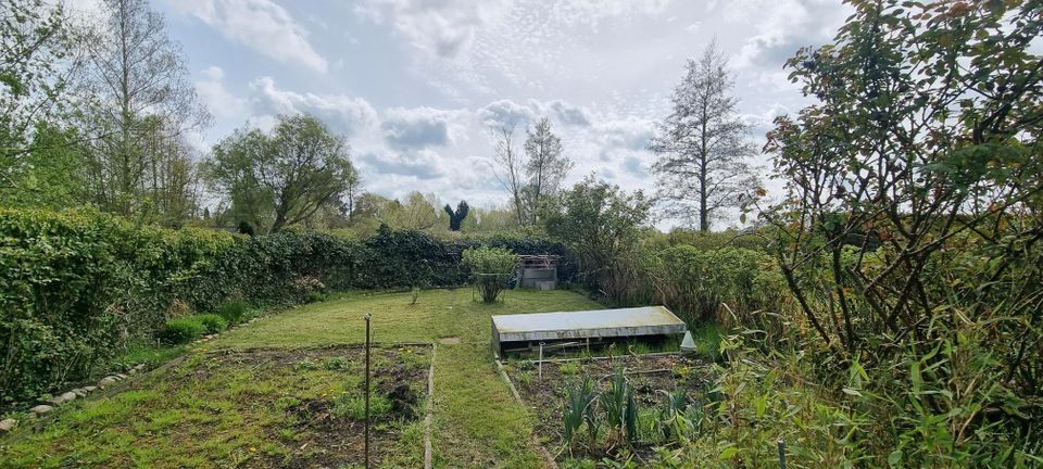 Bootshaus mit Datsche und Garten in Bützow am Wasser in Bützow