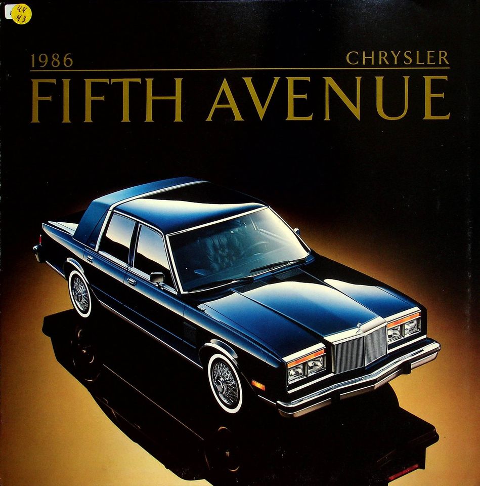 Chrysler New Yorker 5th Avenue - USA - Prospekt 1986 in Dresden