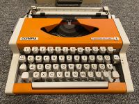 Olympia Schreibmaschine Traveller de Luxe orange funktionstüchig Niedersachsen - Blomberg Vorschau
