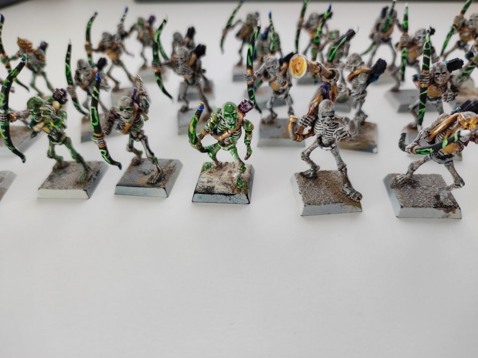 28x Warhammer Untote Bogenschützen Tabletop Undeath Skellet in Schwalmtal