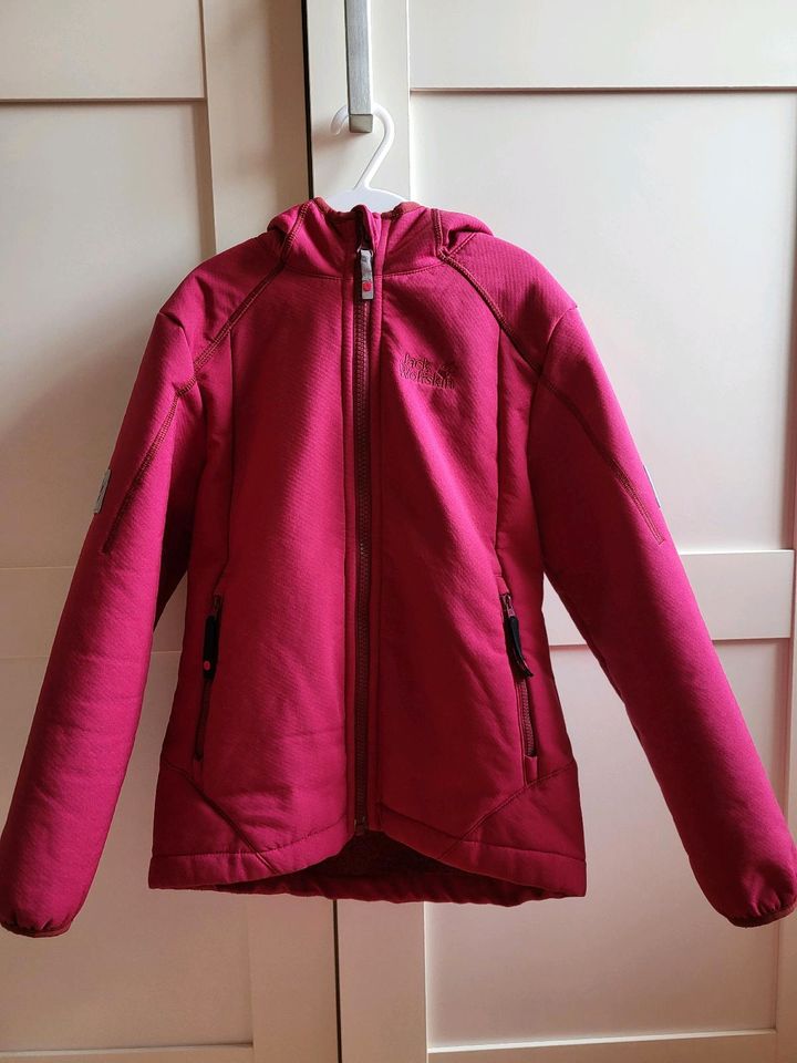 ❤️ Jack Wolfskin Softshelljacke Gr. 128 Top-Zustand ❤️ in Bad Wörishofen