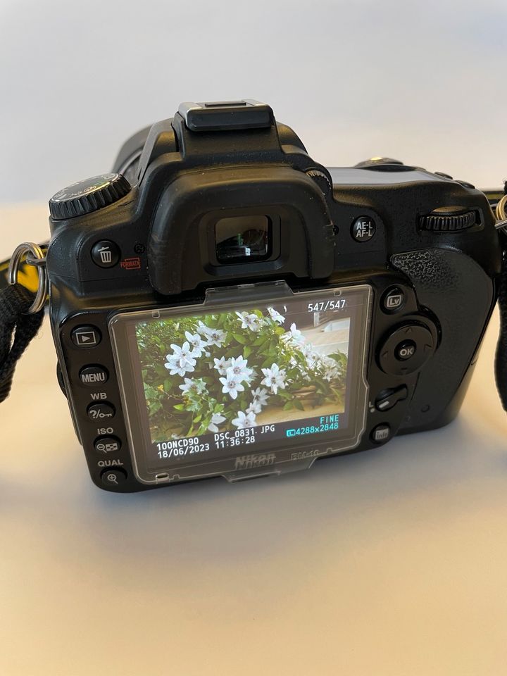 Digitalkamera Nikon D90 mit Objektiv 18-105 VR in Frankenblick