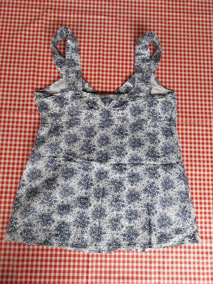Top khujo Esprit only Review Spitze Perlen Blumen Gr. M/L in Weilheim an der Teck